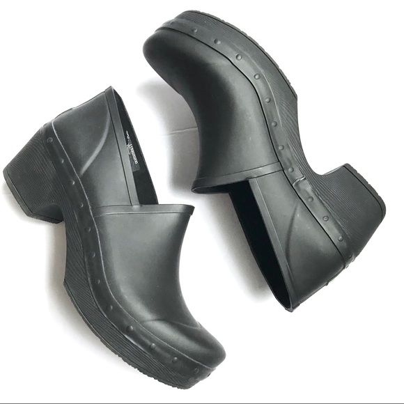 rubber clogs
